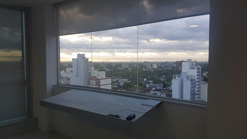 Oficina En Venta Ubicado En Banfield, Lomas De Zamora