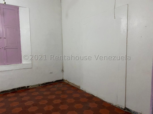 Imagen 16 de 21 de Los Chorros Casa En Venta Mls 22-12543 02129594482/04141469108