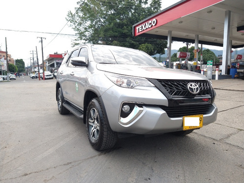 Toyota Fortuner 2.4 Diésel 4x2 Automática Modelo 2020