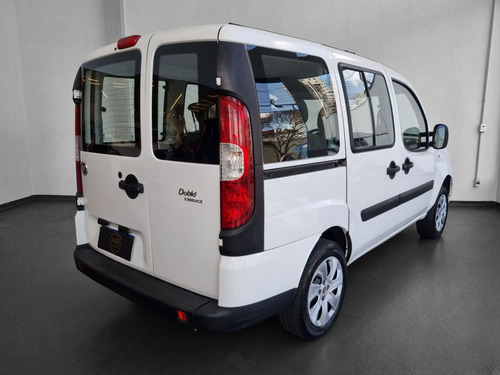 Fiat Doblo 1.8 MPI ESSENCE 16V FLEX 4P MANUAL
