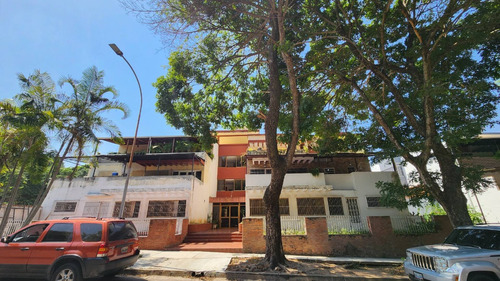 230507 Venta De Apartamento Residencias Mañongo Con Terraza