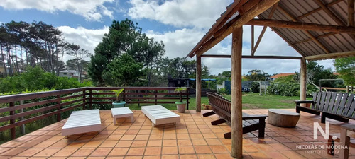 Propiedad En Venta En La Barra A Una Cuadra Y Media Del Mar