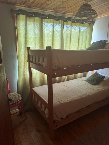 Casa En Arriendo De 4 Dorm. 3 Baños Y Estac. En Algarrobo