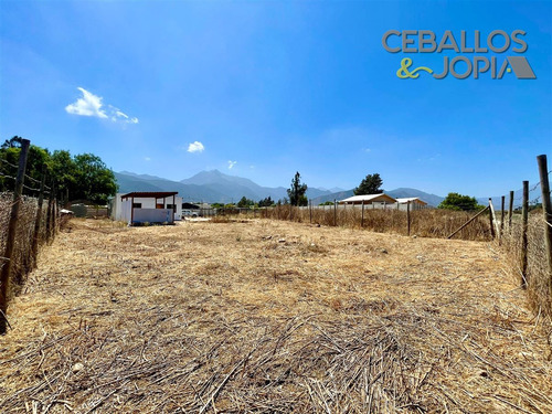 Casa En Venta De 3 Dorm. En Olmué