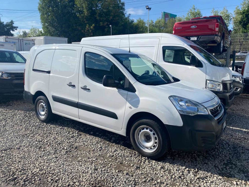 Imagen 4 de 8 de Peugeot Partner 2017 1.6 Hdi Maxi Mt