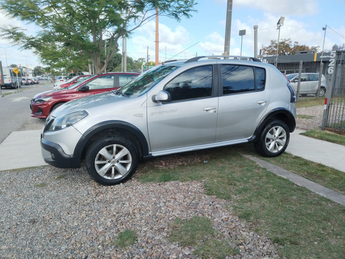 Renault Sandero Stepway 1.6 Privilege 105cv