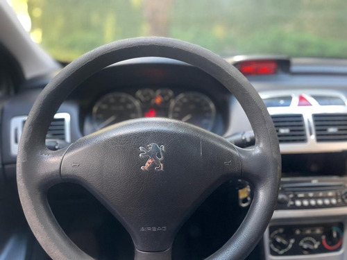 Peugeot 307 1.6 Presence Pack 16v Flex 4p Manual