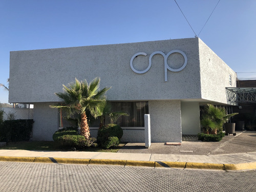 En Renta Oficinas Y Espacios En Centro De Negocios Pachuca, Hidalgo. A.c.
