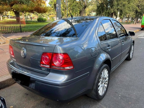 Imagen 6 de 12 de Volkswagen Bora 2012 1.8 Highline T Tiptronic Cuero