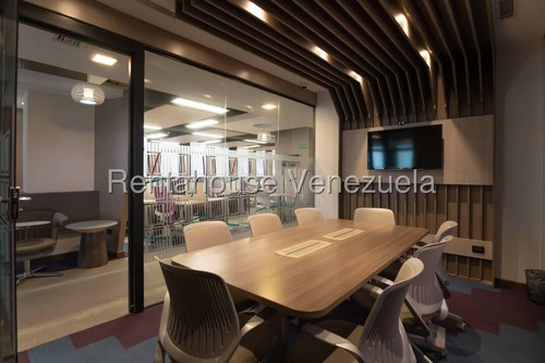 Inmejorable Oficina En Venta El Rosal, Lista Para Operar