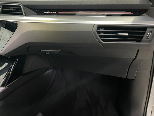 Audi Q8 Sportback E-Tron 0.0 55 S-Line Quattro
