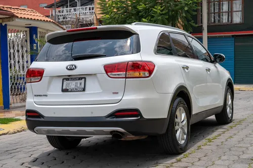 Kia Sorento 2.4 Lx At