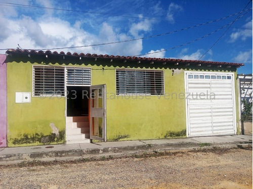 //  En Zona La Piedad Sur De Cabudare Venta De Linda Casa Mehilyn Perez //