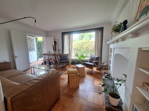 Arriendo Casa 2 Pisos 3d Servicios F De Aguirre Vitacura