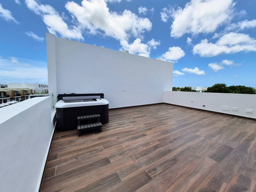 Apartamento Penthouse En Alquiler En Vistaca, Punta Cana, 2h