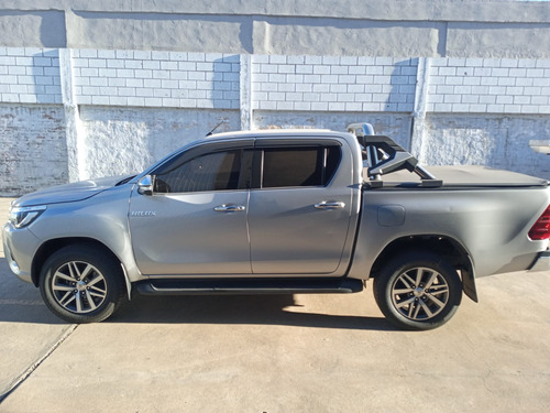 Toyota Hilux Pick-Up 2.8 Cd Srx 177cv 4x2 At