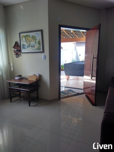 Imagem 7 de 26 de Sobrado Com 3 Dormitorios No Villa Branca!! - 8382