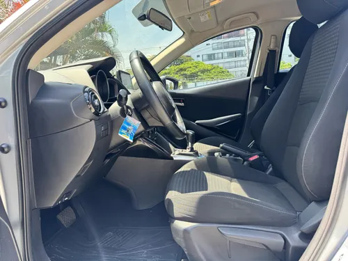 Mazda 2 Touring 2019