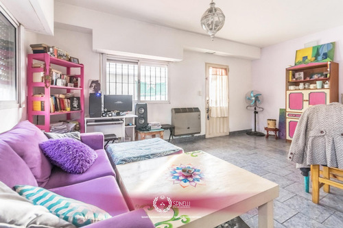 Casa Con Terreno Propio De 111m² A Reciclar Terraza Y Parrilla Gran Oportunidad!