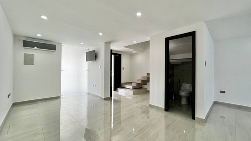 Imagen 6 de 15 de Moderna Casa Urb California Suite