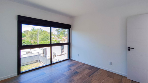 Venta Casa 3 Dormitorios 2 Baños Fondo Parrillero - Lagomar