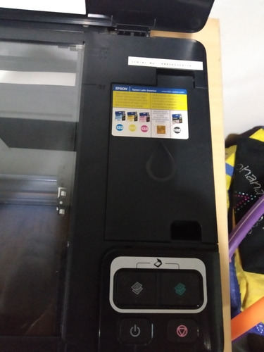 Imagen 4 de 8 de Impresora Epson Multifuncional Tx130 Rn Oferta140