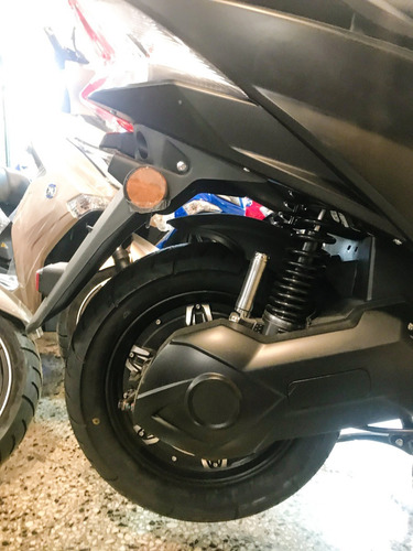 Imagen 5 de 8 de Moto Eléctrica Sunra Anger Litio / Modo Eléctrico
