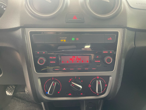 Volkswagen Saveiro 1.6 Trecab. Simples Total Flex 2P