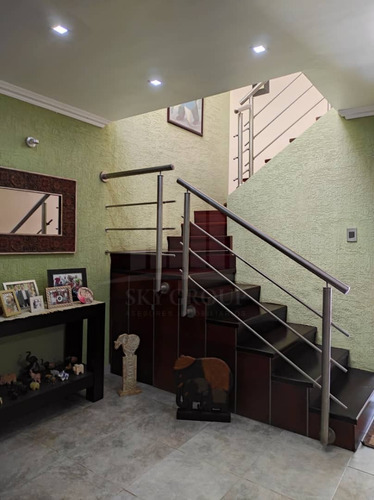 Imagen 6 de 22 de Yosmar & Fernando Venden Townhouse En El Rincón, Res. Villa Orense. Lemth - 158 Solo Clientes