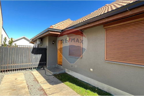 Se Arrienda Excelente Casa En Parque San Valentin