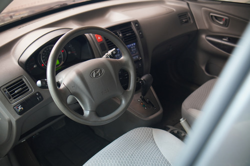 Hyundai Tucson 2.0 MPFI GLS 16V 143CV 2WD FLEX 4P AUTOMÁTICO