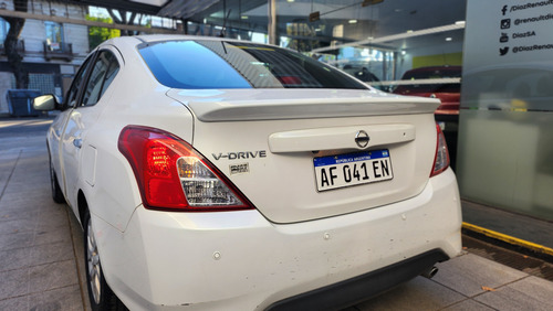 Nissan Versa 1.6 Advance At