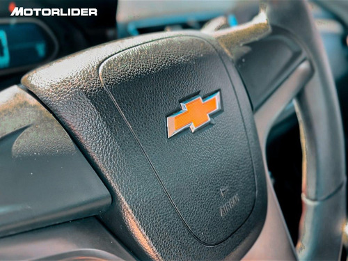 Imagen 19 de 25 de Chevrolet Onix Ltz 1.4 Extra Full | Permuta / Financia