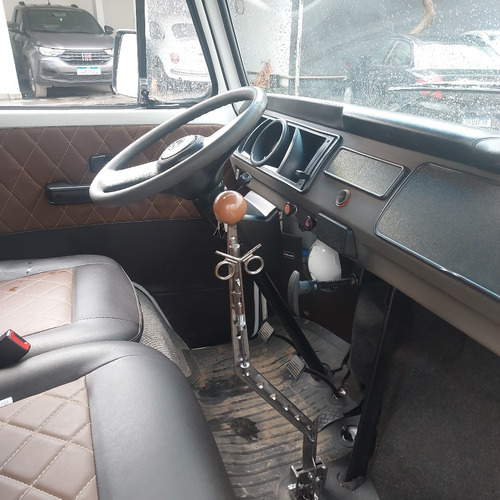 Volkswagen Kombi 1.4 Standard Total Flex 3p