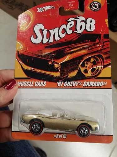 Carro en miniatura Mattel Camaro 1967 1:64 