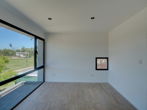 Imagen 10 de 17 de Hermosa Casa En Venta En Barrio Acacias, Puertos Del Lago