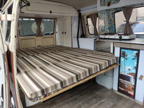 Kombi 1983, Tranformada Para Camping