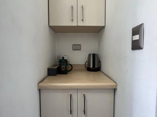 Venta Oficina 20m2, 1p-1b, Metro Bella Vista De La Florida