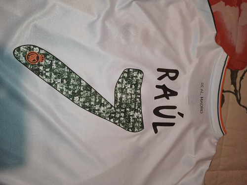 Imagen 4 de 9 de Camiseta Real Madrid Partido Homenaje Raúl González 2013 Xxl