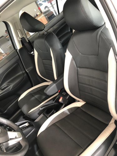 Imagem 7 de 9 de Nissan Versa Exclusive 1.6 (flex) (aut)