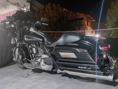 Imagen 2 de 8 de Harley Davidson Ultra Clasicc Electra Glide 2012