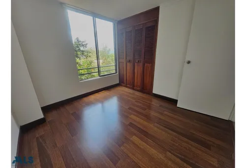 Amplios Espacios Y Excelente Ubicacion(mls#255253)
