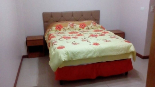 Bello Apartamento Con Balcón. Frente Al C.c. La Vela.