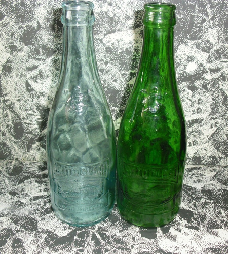 Imagen 3 de 6 de Santa Clara En Relieve Botella Antigua De Coleccion