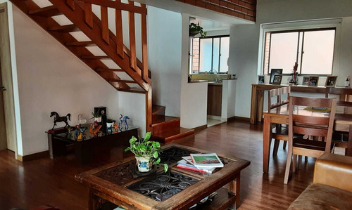 Imagen 2 de 14 de Apto Remodelado Hace 3 Años
