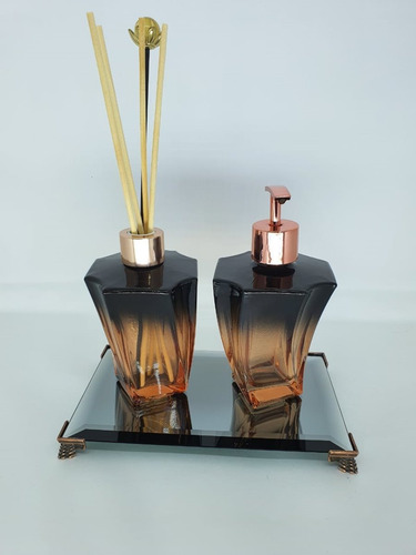 Imagem 3 de 4 de Kit Lavabo Frasco Elegance Rose Gold + Bandeija