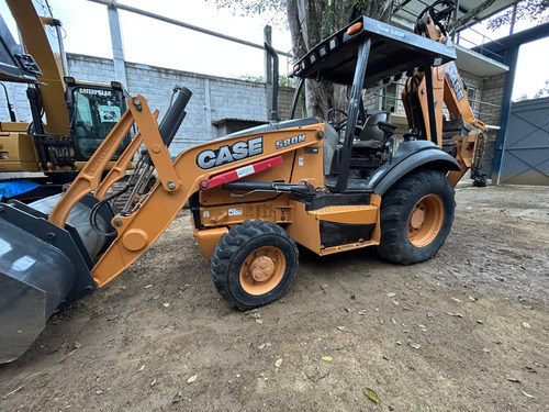 Retroexcavadora Case 580n 2014