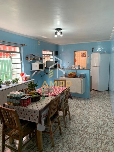 Imagem 4 de 10 de Casas - Residencial - 1022
