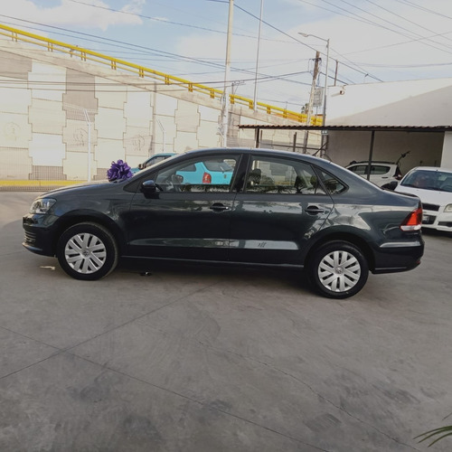 Imagen 4 de 15 de Volkswagen Vento Starline 2020