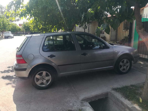 Imagen 2 de 9 de Volkswagen Golf 2005 1.6 Comfortline